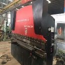 []出售2013年100吨扬立液压折弯机WC67Y100/3200